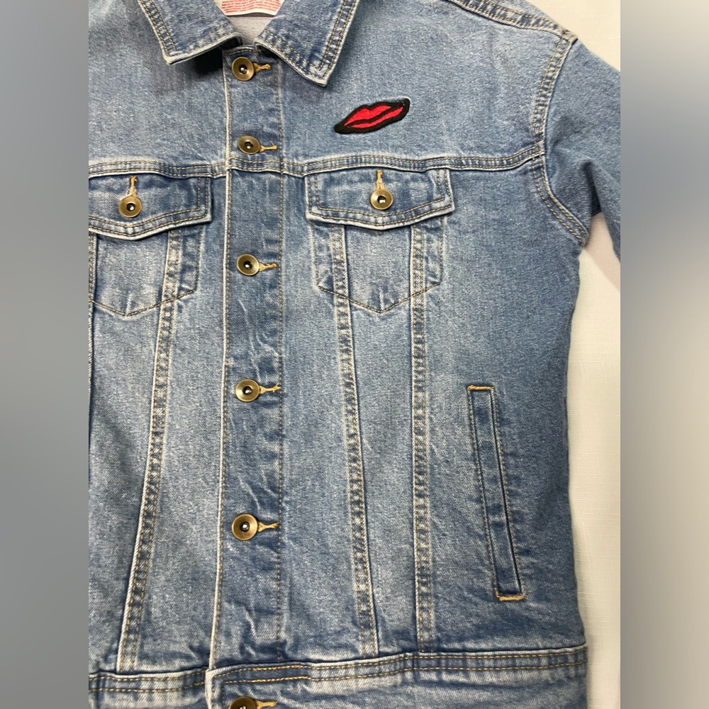 Women’s 1969 New York denim jacket with heart patch jacket stitched lips.Sz X/S - Picture 4 of 7